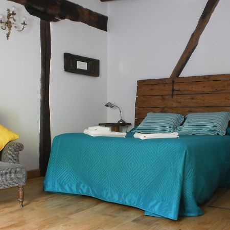 Larraenea Bed And Breakfast Lesaka Exterior photo