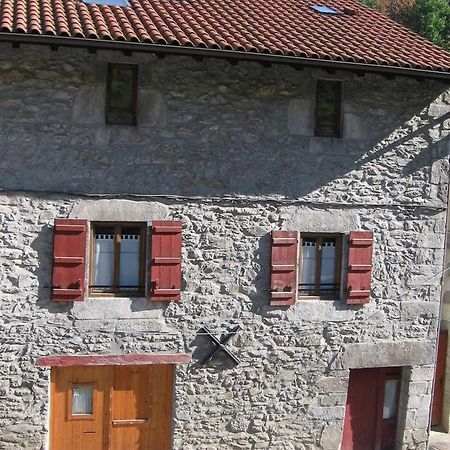 Larraenea Bed And Breakfast Lesaka Exterior photo