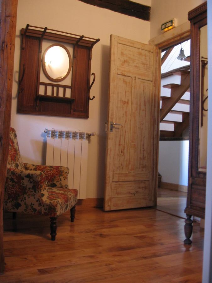 Larraenea Bed And Breakfast Lesaka Exterior photo
